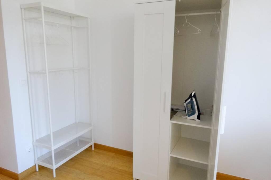 Modernes Leben L Lf28 * Wien